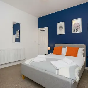 De Luxe Short Stays-beeston House Nottingham